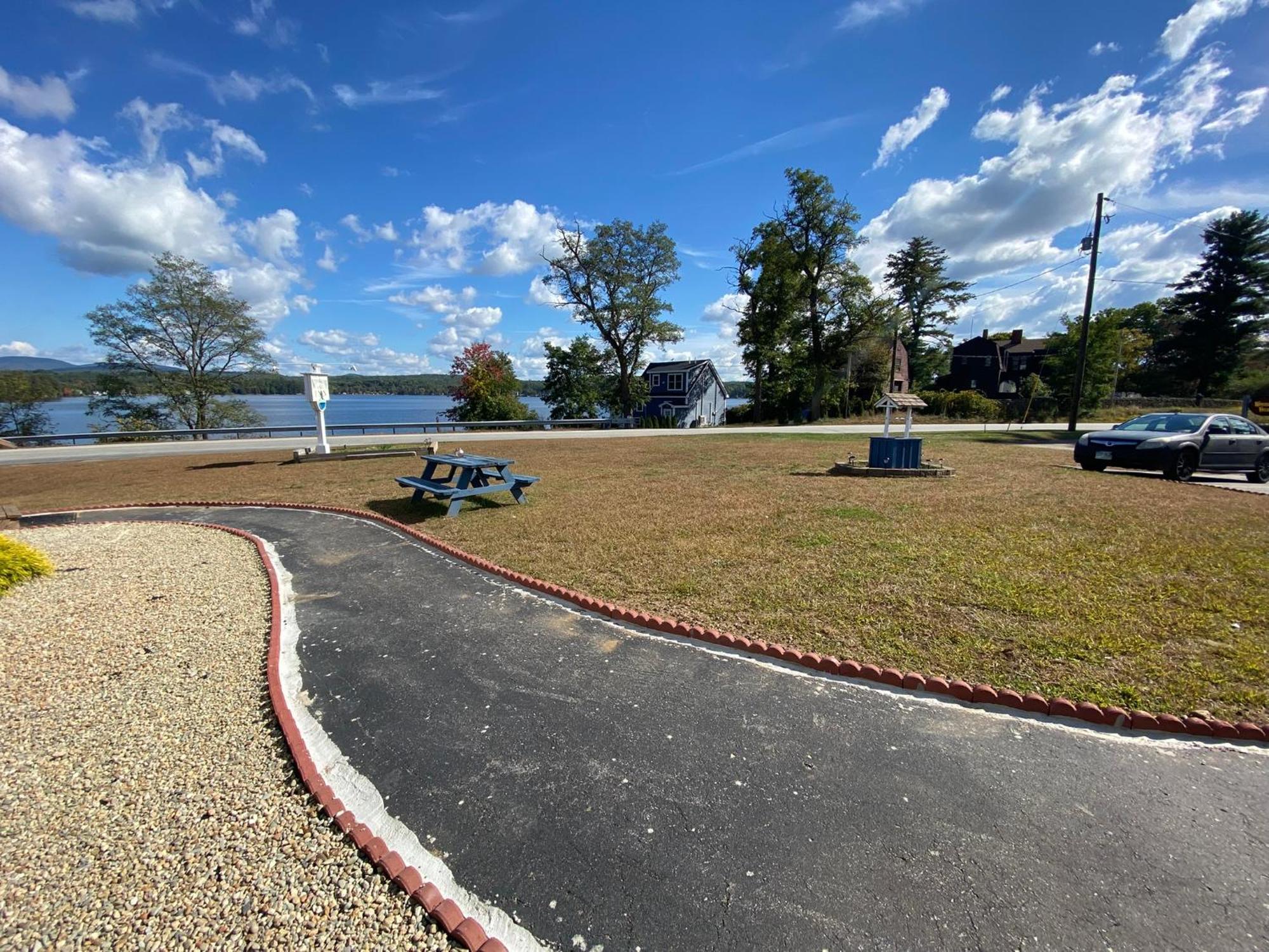 Winnisquam Lake Inn Tilton Exteriör bild