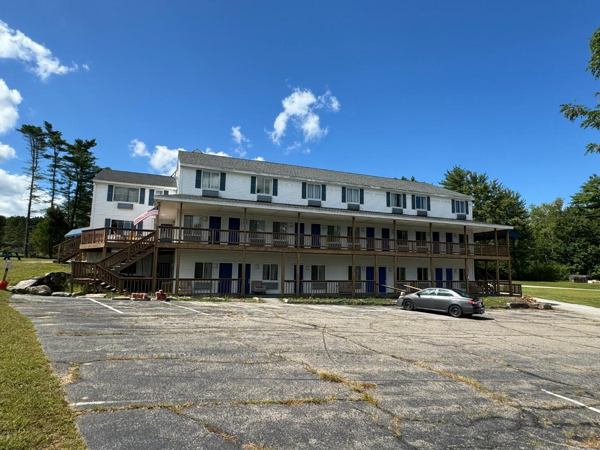 Winnisquam Lake Inn Tilton Exteriör bild