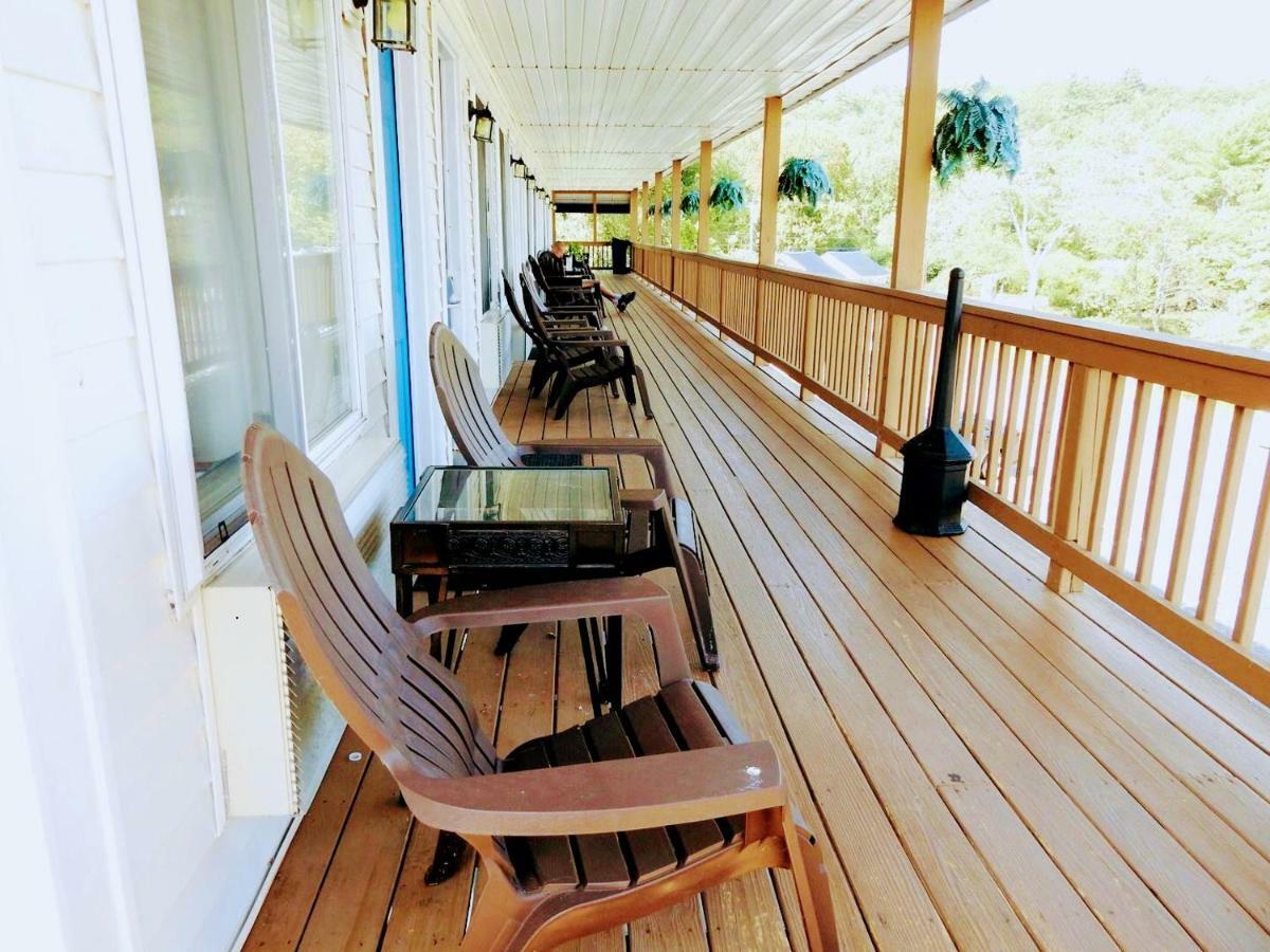 Winnisquam Lake Inn Tilton Exteriör bild